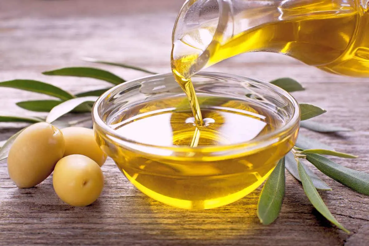 Men's health benefits of olive oil